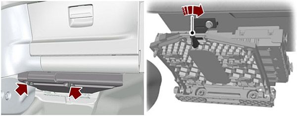 Ford Mondeo (2010-2014): Localização da caixa de fusíveis