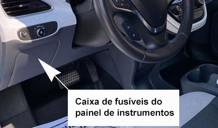 Chevrolet Bolt EV (2017-2021): Localização da caixa de fusíveis